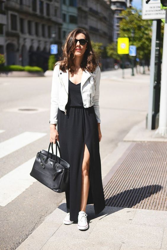 4 Different outfits for women using black or white leather jackets MERAKI 4 Different outfits for women using black or white leather jackets MERAKI