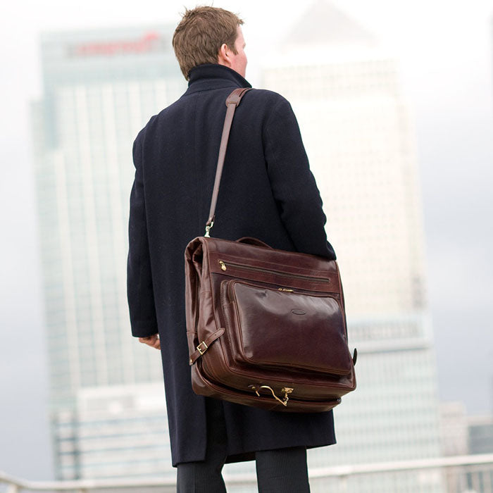 5 Reasons To Make A Leather Messenger Bag Your Laptop Bag