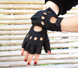 saltancay black peccary gloves